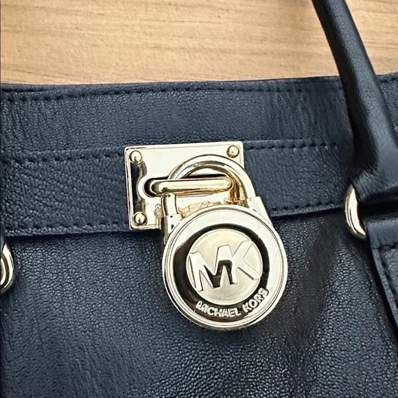 Michael Kors Hamilton Black Leather Satchel EUC - Picture 2 of 12